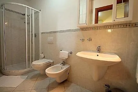 Sleeps 4 Air Con Wifi Apartment *