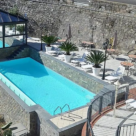 Sleeps 4 Air Con Wifi La Spezia